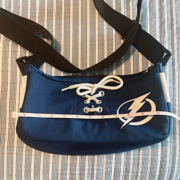 NHL Tampa Lightning Purse - Picture 5 of 7